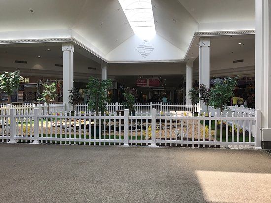 Golden East Crossing Mall